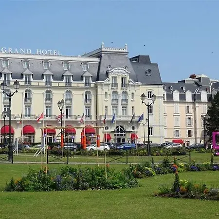 公寓 A Cote De La Thalasso